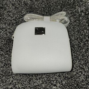Jessica Moore White and Silver Vegan‎ Leather Exquisite Collection Crossbody Bag